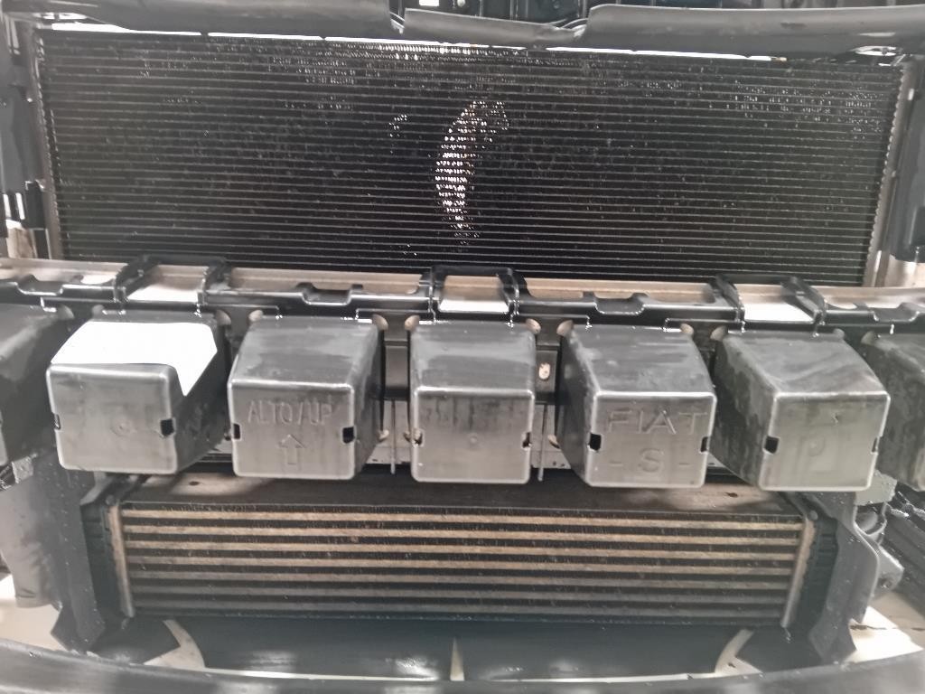 Porta POST DX 770042E020 Hyundai Tucson I 2005
