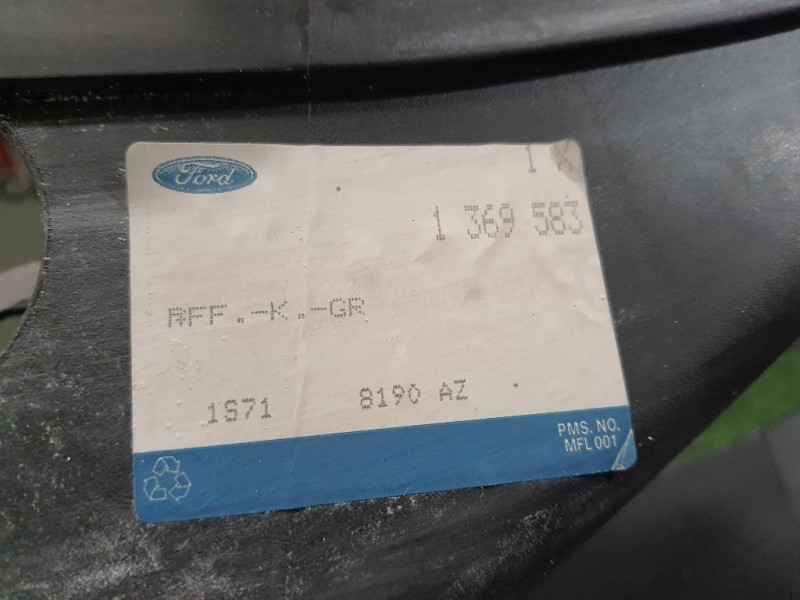 Rivestimento Frontale ANT 1396583 1S7X8242 Ford Mondeo III 2001