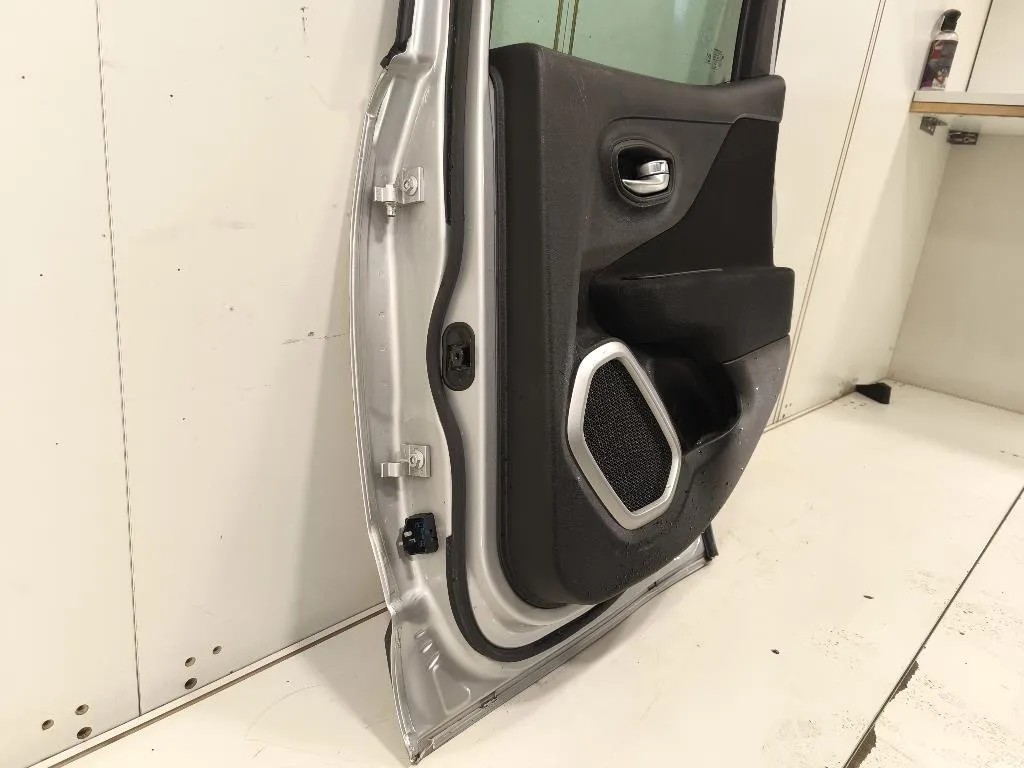 Porta POST DX Jeep Renegade 2015