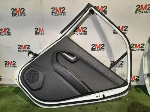 Porta POST DX 770041Y020 Kia Picanto III 2011