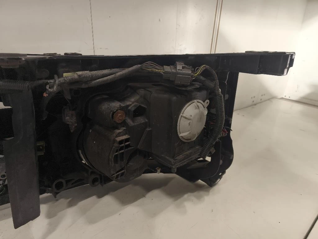 Rivestimento Frontale ANT LR054853 COMPETO Land Rover Discovery III 2005