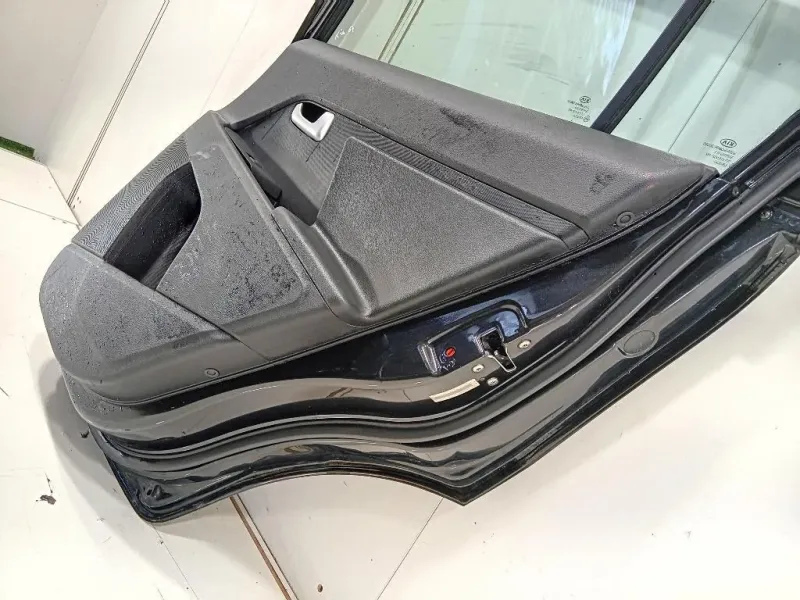 Porta POST DX 770043W010 Kia Sportage III 2010