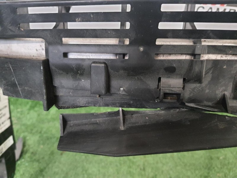 Rivestimento Frontale ANT A2466200234 Mercedes Classe B W246 2012