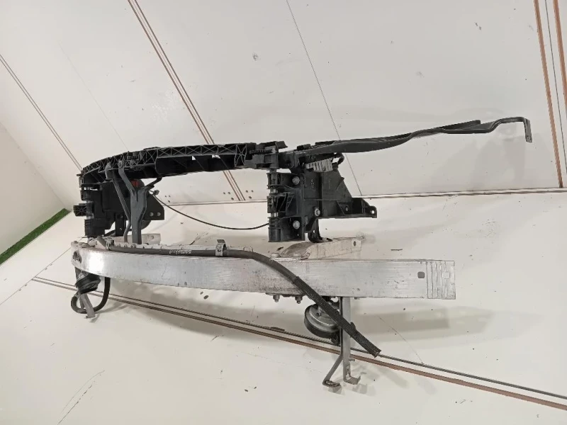 Rivestimento Frontale ANT RIVESTIMENTO FRONTALE ANT Mercedes Classe E W212 2013