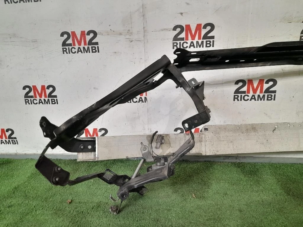 Rivestimento Frontale ANT RIVESTIMENTO FRONTALE ANT Mercedes Classe R W251 2006