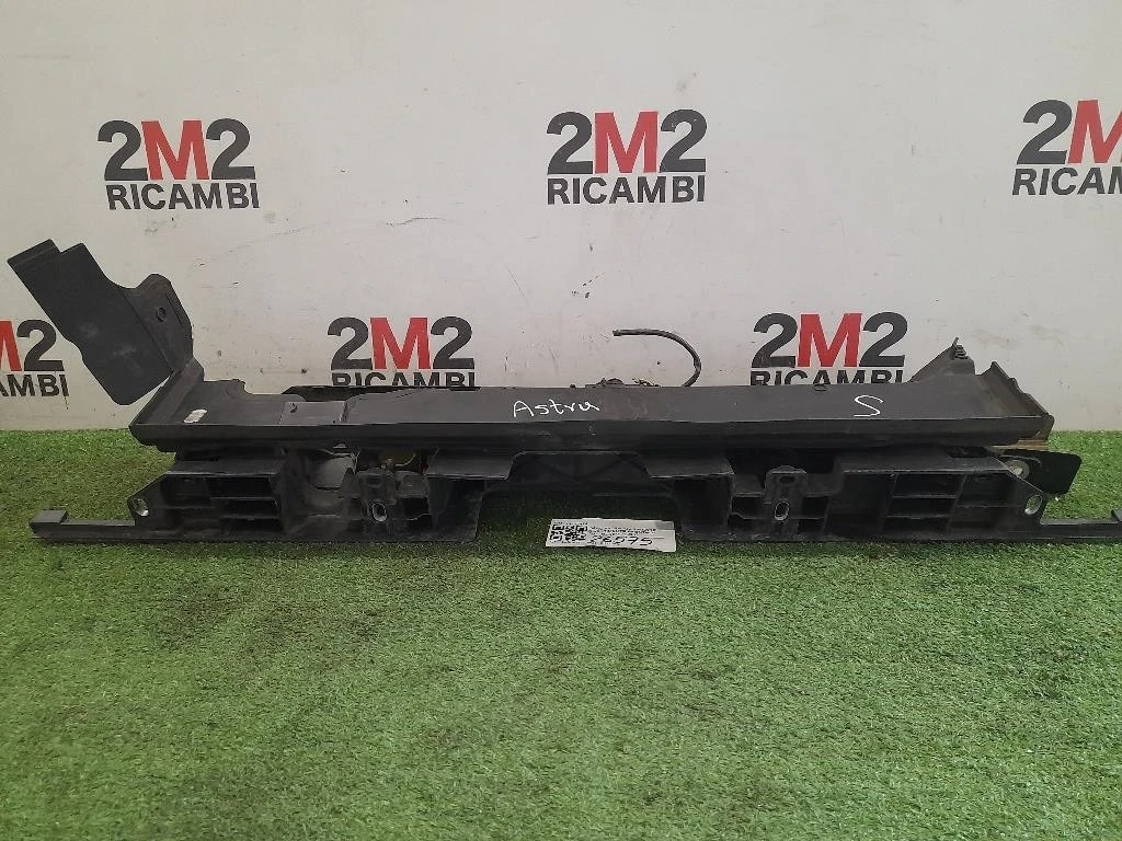 Rivestimento Frontale ANT 13312474 Opel Astra J SW 2010