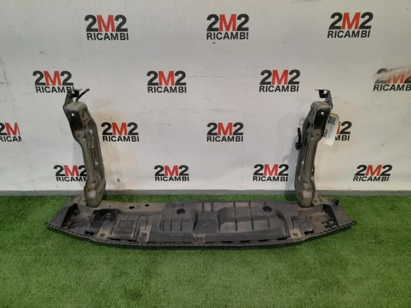 Rivestimento Frontale ANT Toyota Yaris IV 2014