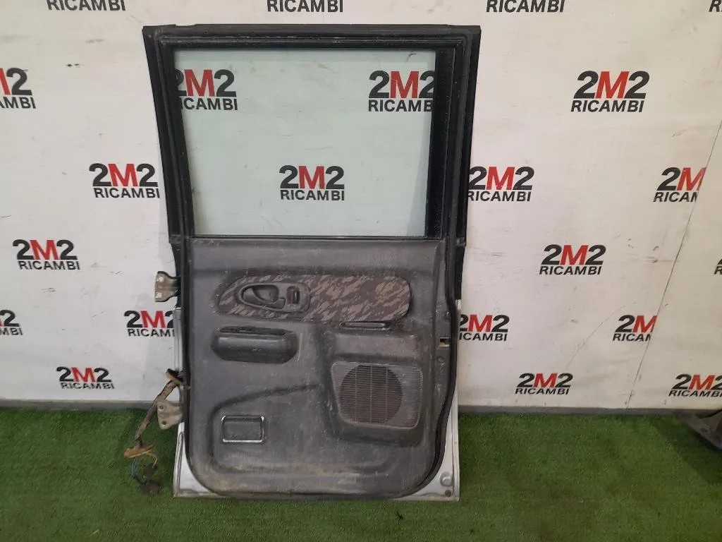 Porta POST DX MR178078 Mitsubishi L200 II 1997