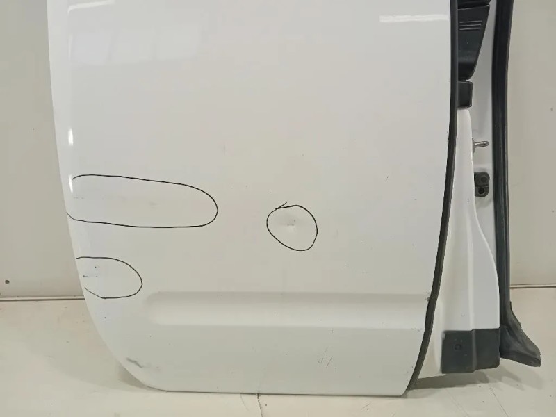 Porta POST DX 82100EB30J Nissan Navara 2010