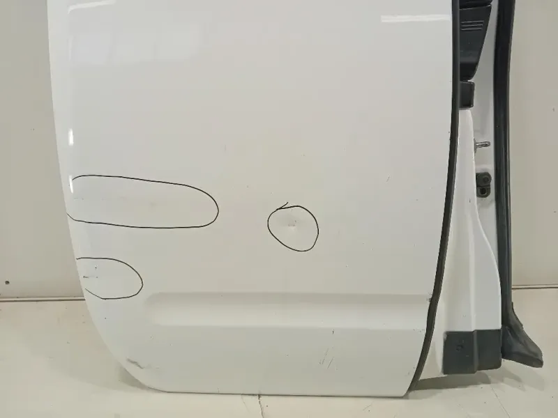 Porta POST DX 82100EB30J Nissan Navara 2010