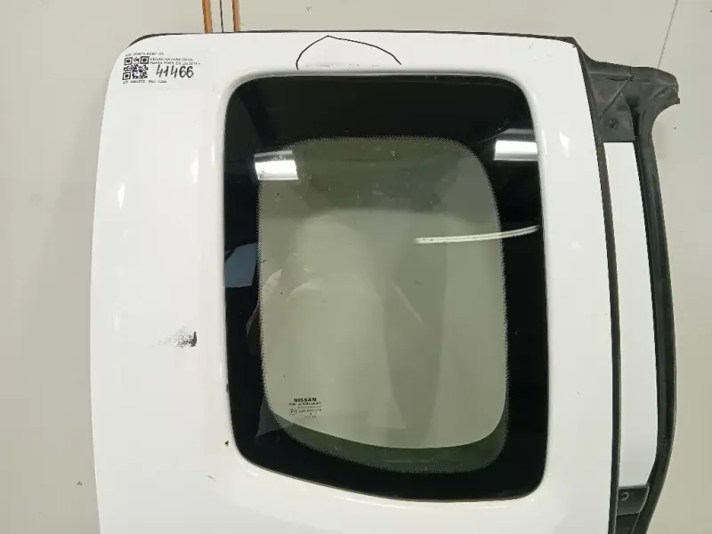 Porta POST DX 82100EB30J Nissan Navara 2010