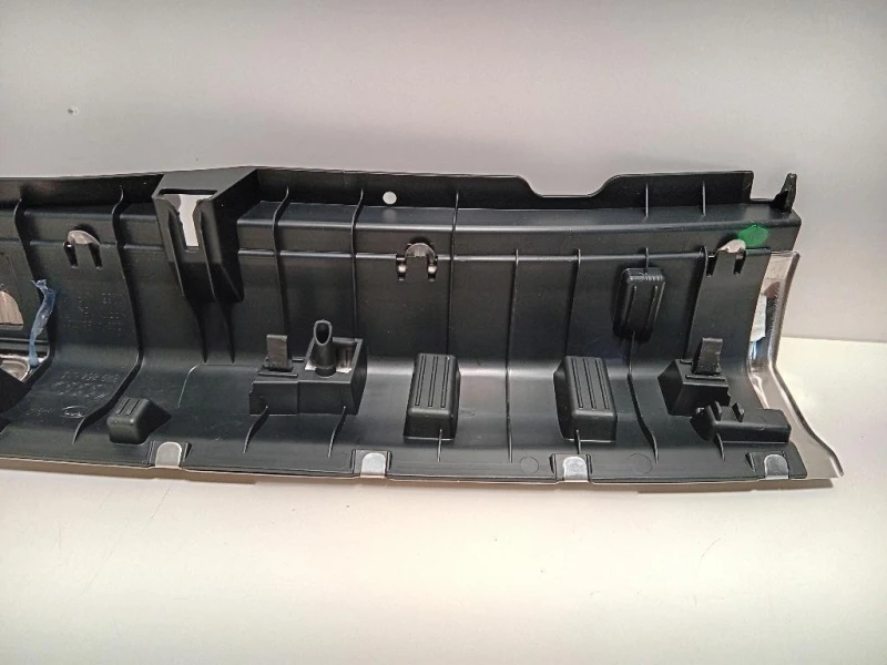 Rivestimento Lamiera POST 8W9864513 Audi A4 8W5 Avant 2015