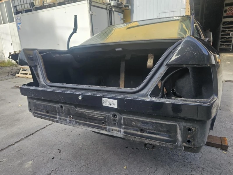 Rivestimento Lamiera POST A1246304321 Mercedes Classe E W124 1985