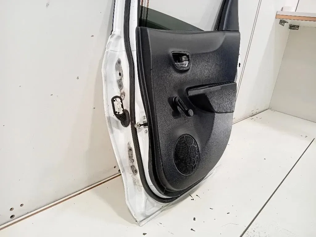 Porta POST DX 670030D190 Toyota Yaris IV 2012