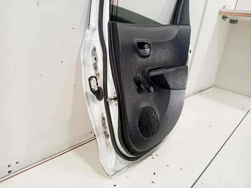 Porta POST DX 670030D190 Toyota Yaris IV 2012