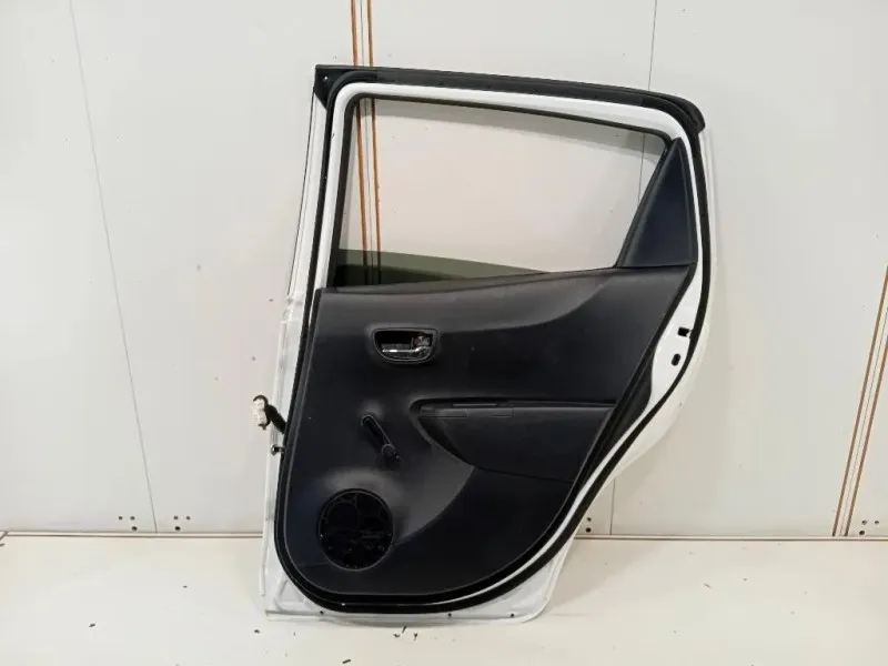 Porta POST DX 670030D190 Toyota Yaris IV 2012