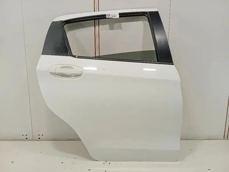 Porta POST DX 670030D190 Toyota Yaris IV 2012