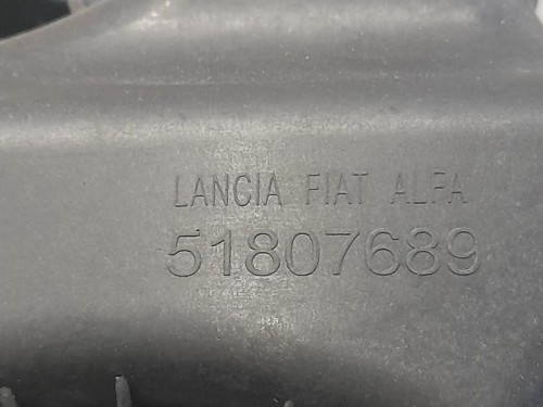 Porta POST DX 670030D190 Toyota Yaris IV 2012