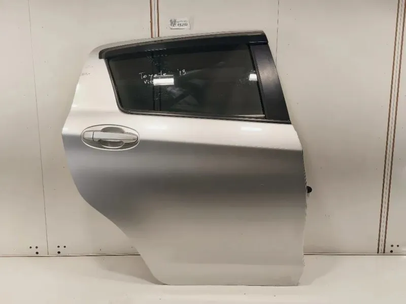 Porta POST DX 670030D190 Toyota Yaris IV 2012