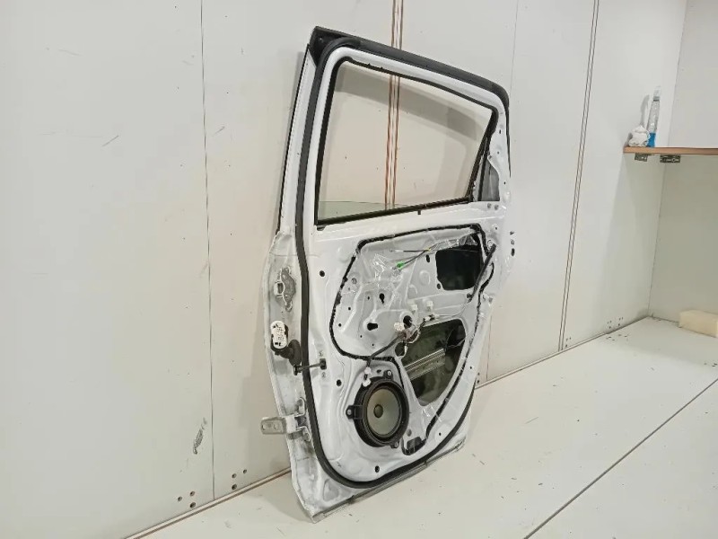 Porta POST DX 670030D190 Toyota Yaris IV 2017