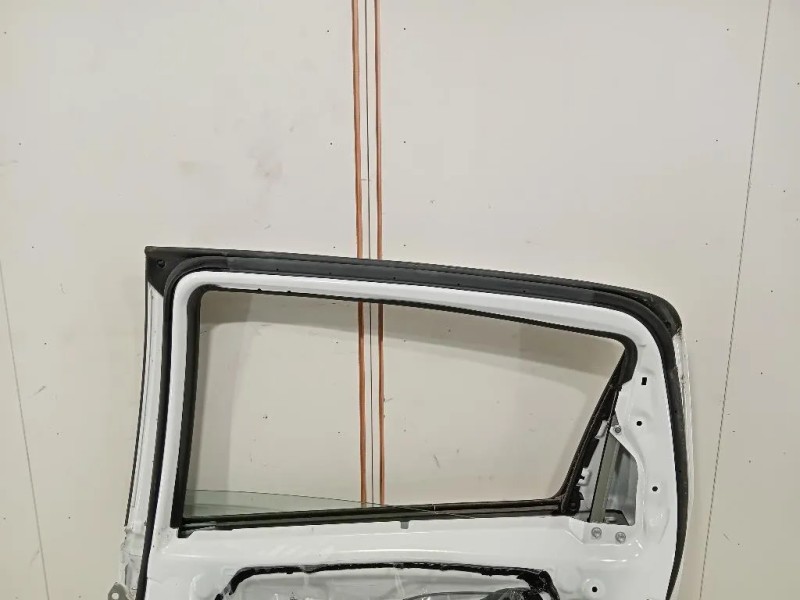 Porta POST DX 670030D190 Toyota Yaris IV 2017