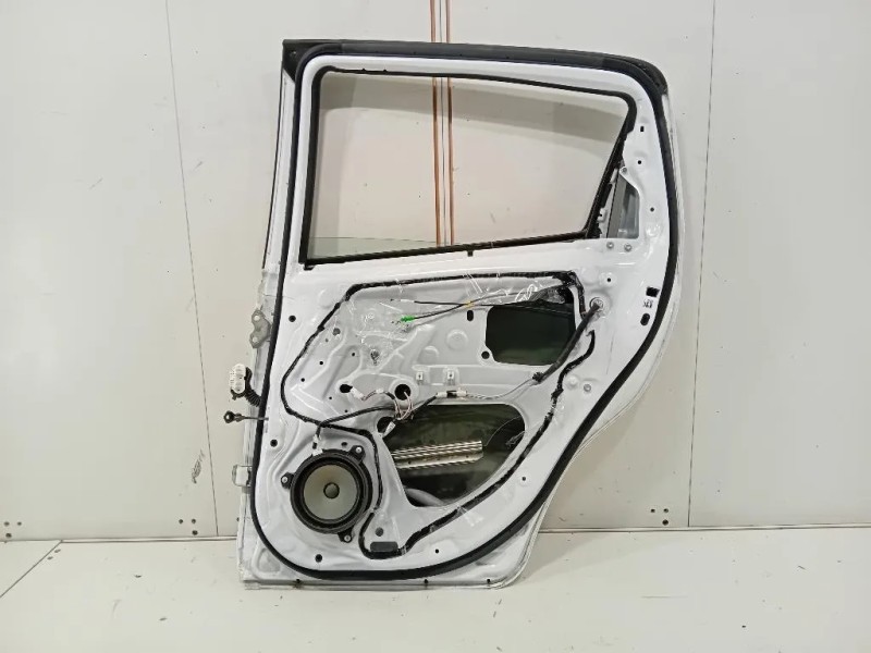 Porta POST DX 670030D190 Toyota Yaris IV 2017