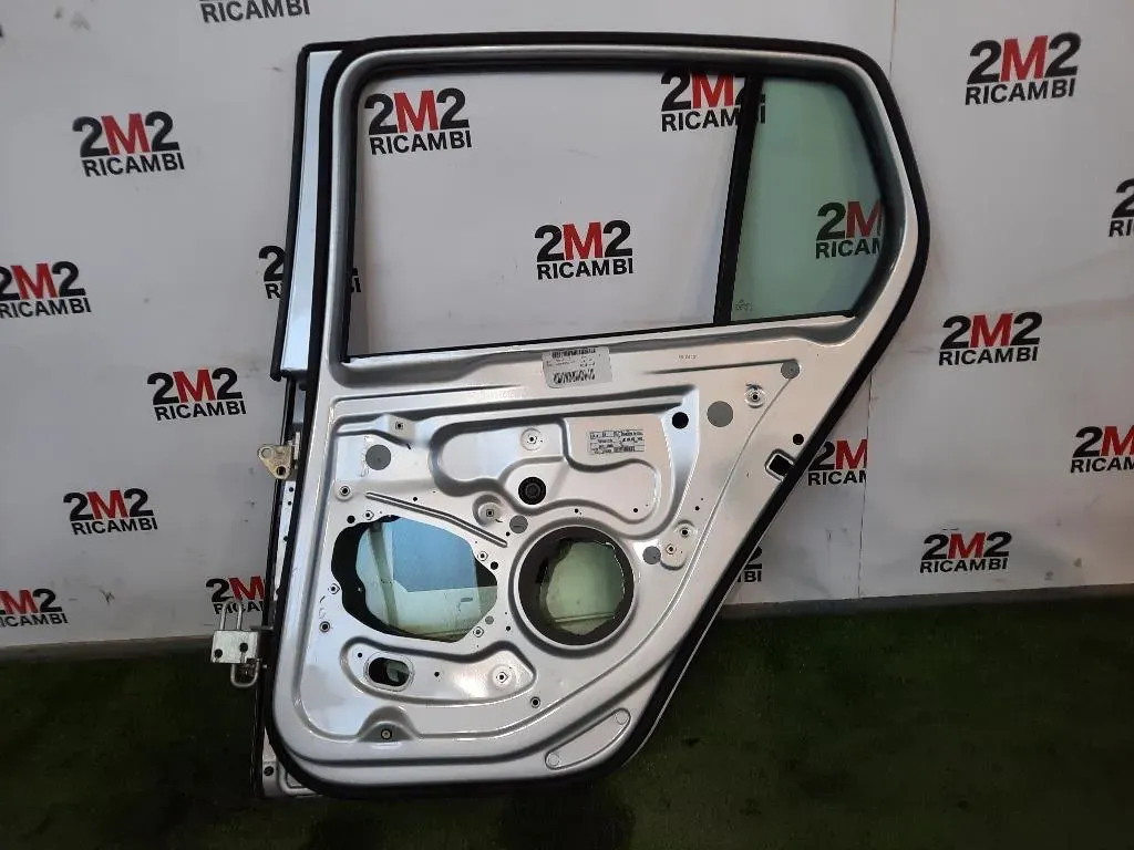 Porta POST DX 1K6833302AA Volkswagen GOLF V 2004