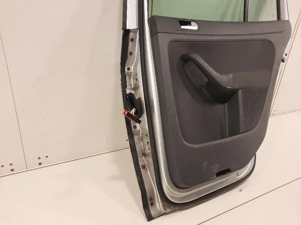 Porta POST DX 5M0833106B Volkswagen GOLF PLUS I 2004