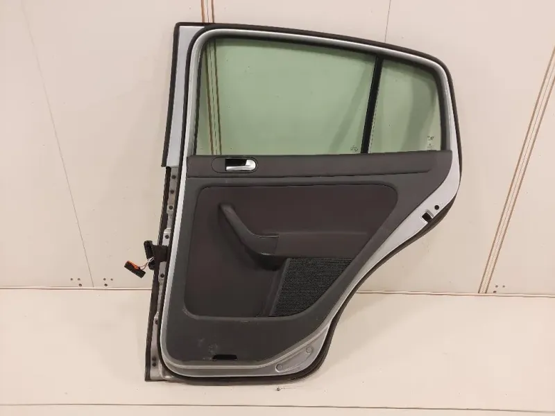 Porta POST DX 5M0833106B Volkswagen GOLF PLUS I 2004