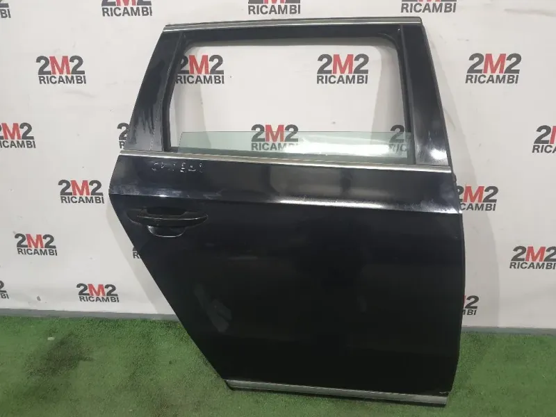 Porta POST DX 3AF833056 Volkswagen Passat VI Variant 2011