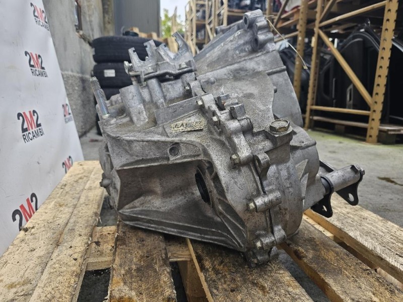 Cambio BZB 02E301107 Audi A3 8PA Sportback 2004