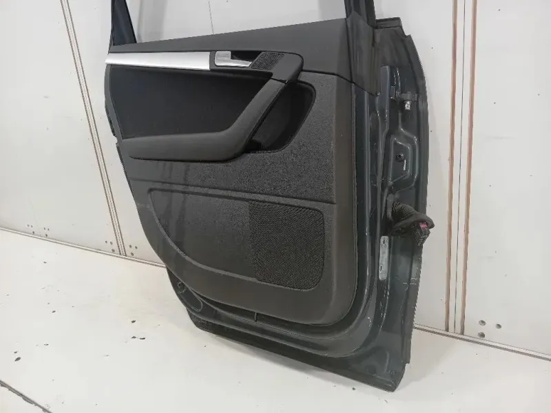 Porta POST SX 8P4833051A Audi A3 8PA Sportback 2010