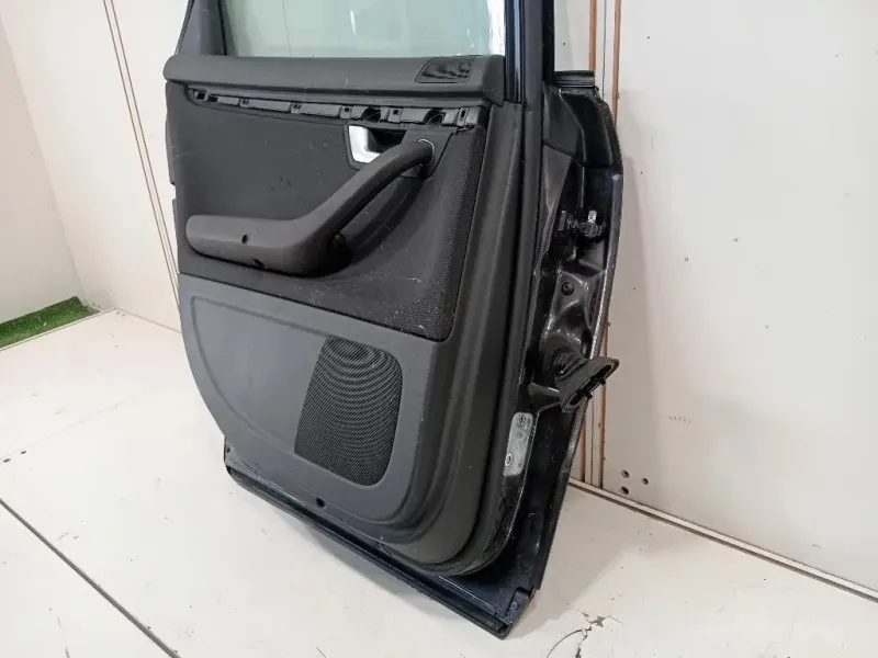 Porta POST SX 8E0833051J Audi A4 8ED Avant 2005