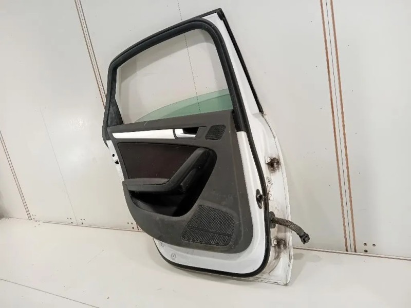 Porta POST SX 8K5833051C Audi A4 8K2 2008