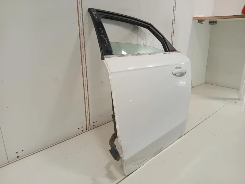 Porta POST SX 8K5833051C Audi A4 8K2 2008