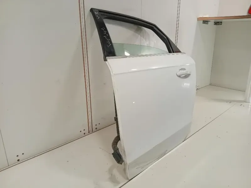 Porta POST SX 8K5833051C Audi A4 8K2 2008