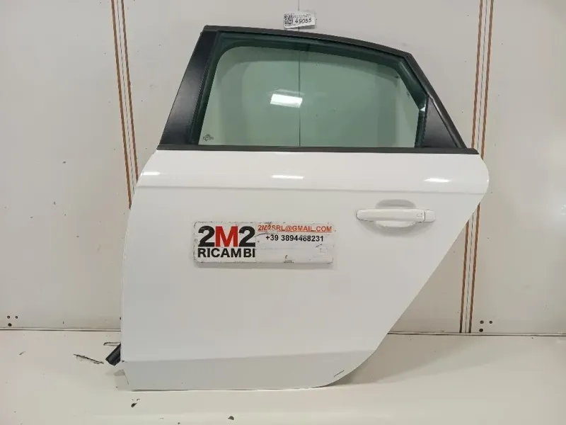 Porta POST SX 8K5833051C Audi A4 8K2 2008