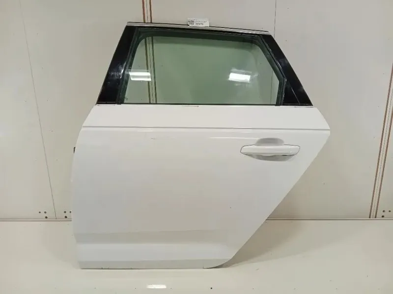 Porta POST SX 8W9833051A Audi A4 8W5 Avant 2015