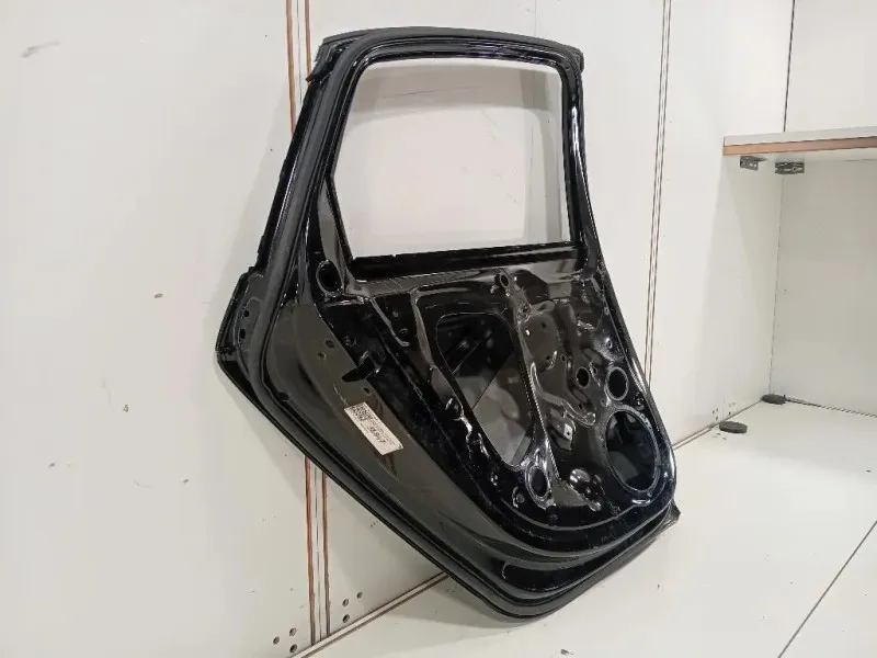 Porta POST SX 8W9833051E Audi A4 8W5 Avant 2015