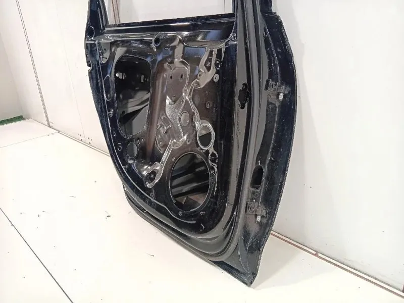 Porta POST SX 8W9833051E Audi A4 8W5 Avant 2015