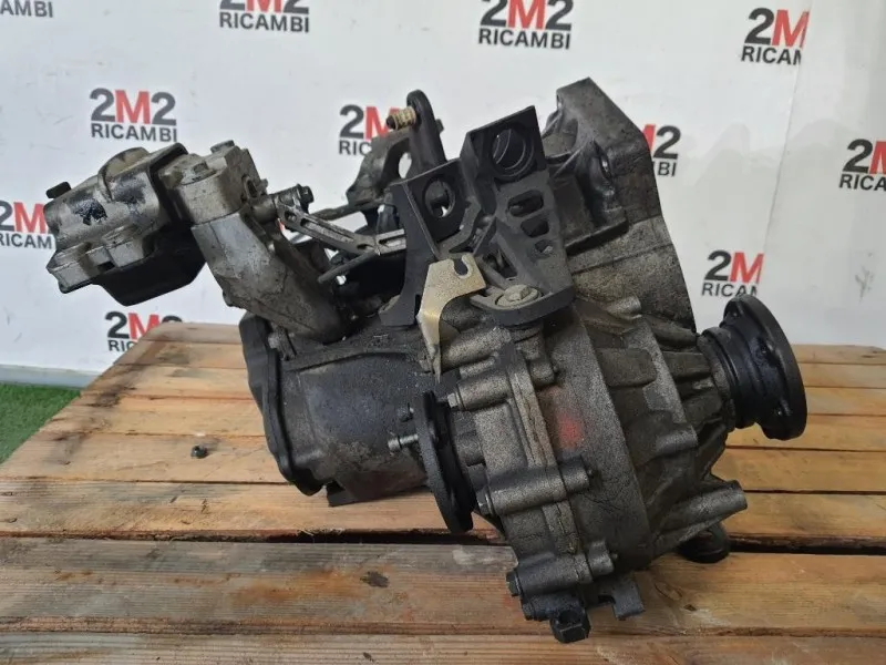 Cambio BLS 105 CV JCR5S 0A4300045 Audi A3 8PA Sportback 2008