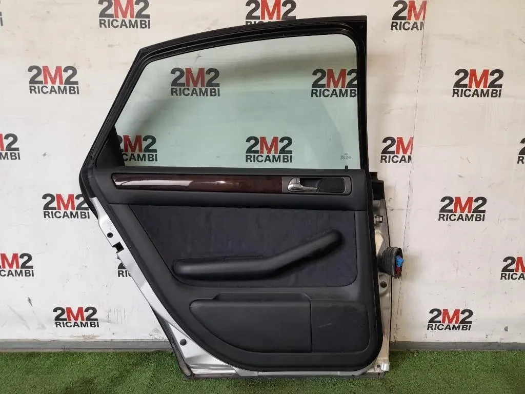 Porta POST SX 4B0833051 Audi A6 4B 1997