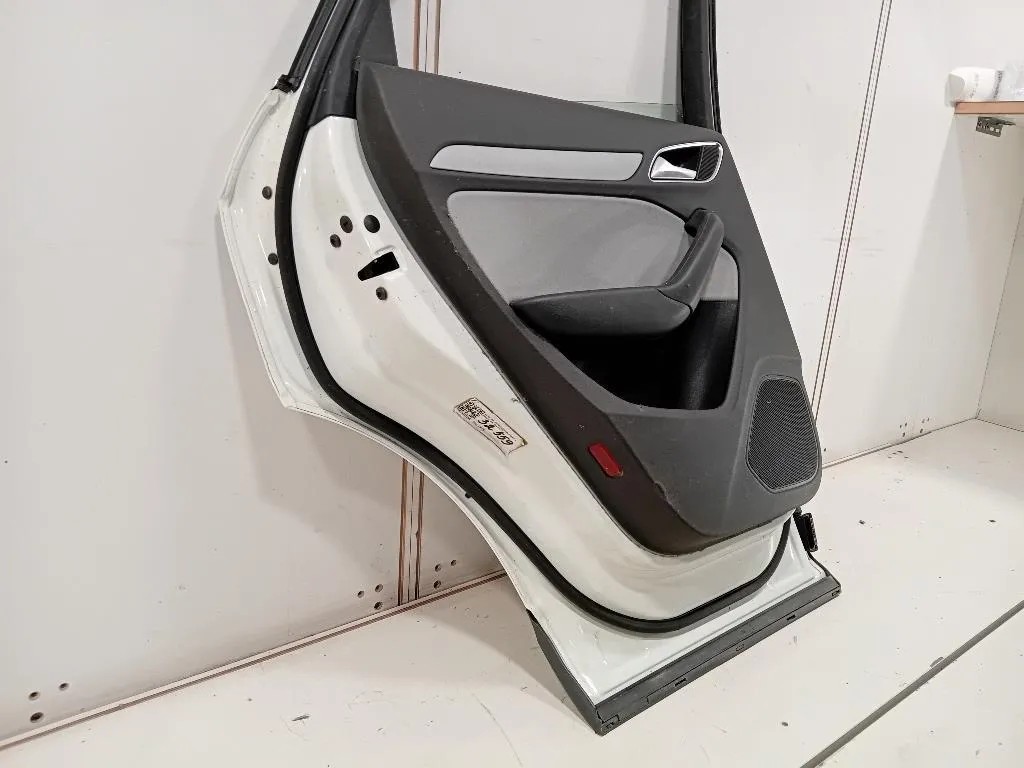 Porta POST SX 8U0833051 Audi Q3 8UB 2012