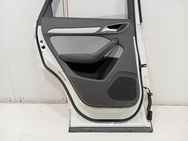 Porta POST SX 8U0833051 Audi Q3 8UB 2012