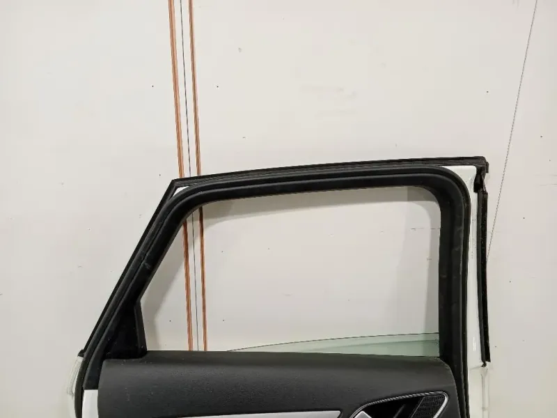 Porta POST SX 8U0833051 Audi Q3 8UB 2012