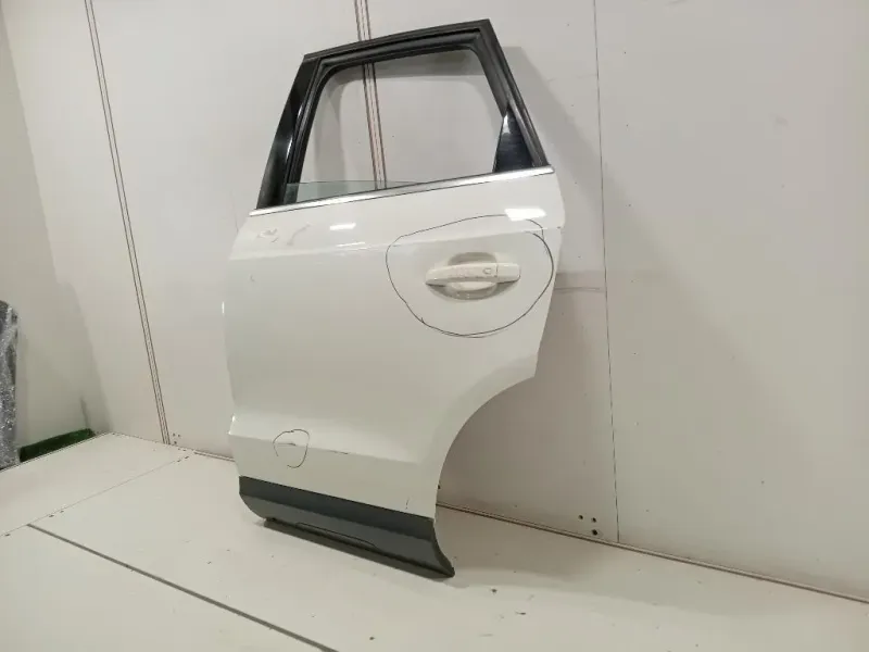 Porta POST SX 8U0833051 Audi Q3 8UB 2012