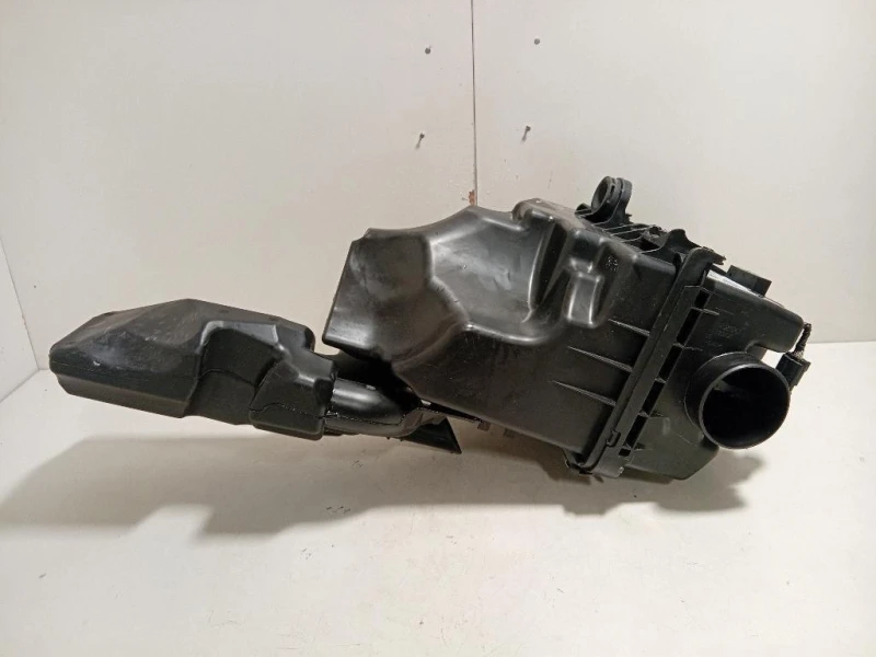 Scatola Filtro ARIA PE01-133AY Mazda 3 III 2016