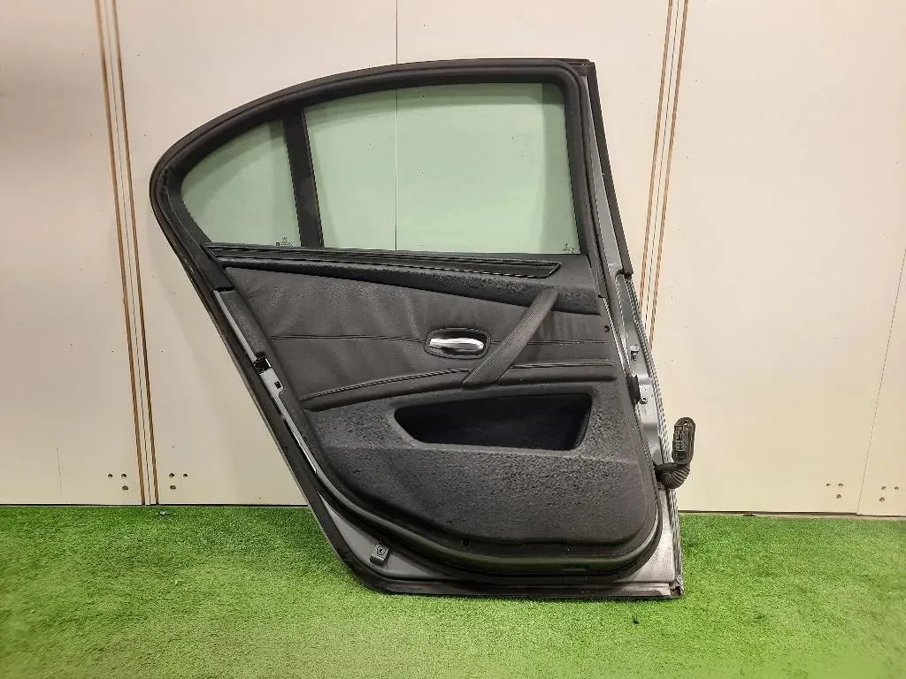 Porta POST SX 41009631831 Bmw Serie 5 E60 Berlina 2004