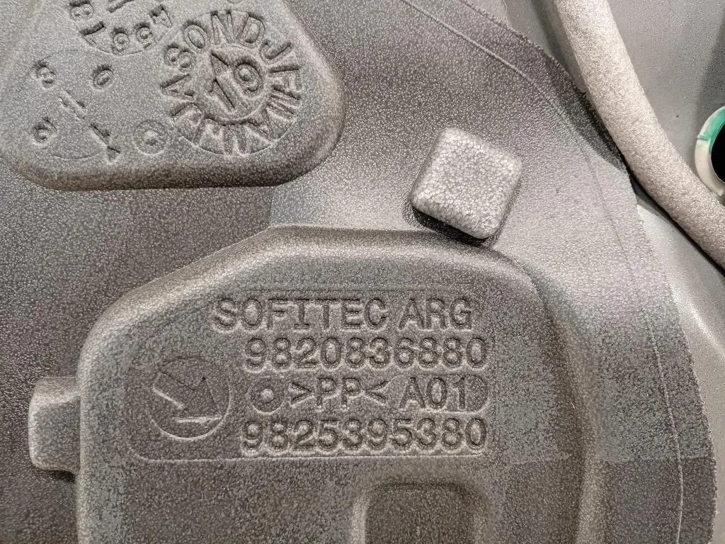 Porta POST SX 9825055280 Citroen DS3 Crossback 2018