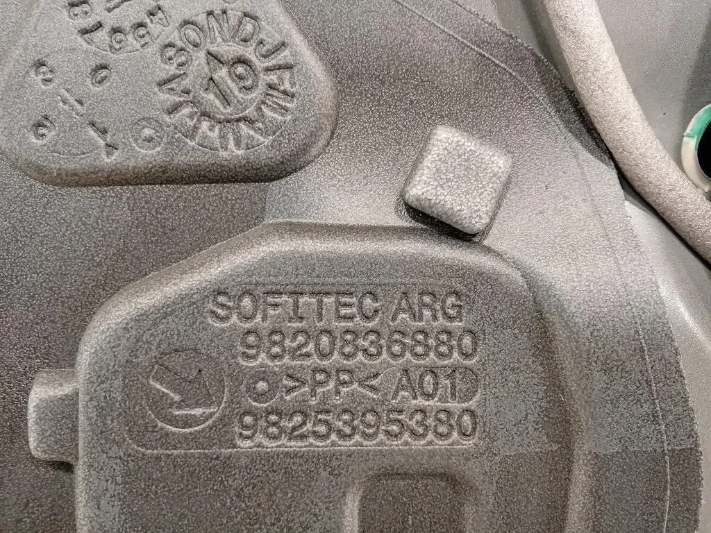 Porta POST SX 9825055280 Citroen DS3 Crossback 2018